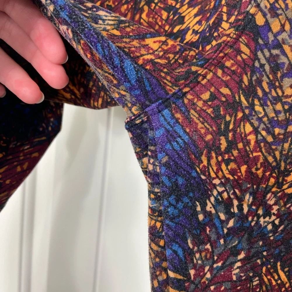 EUC Lularoe women’s leaf feather print‎ soft patterned multicolor leggings M/L
